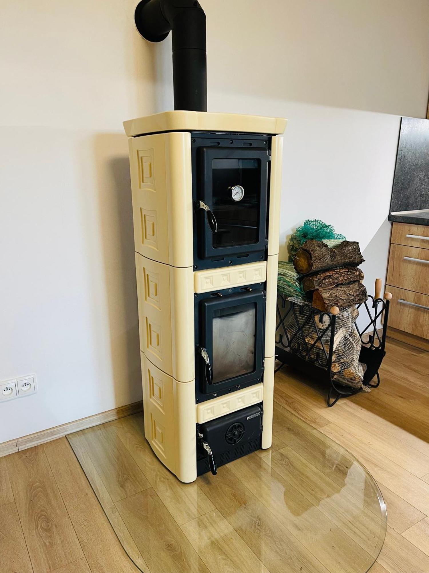 Jenys Usti Apartment